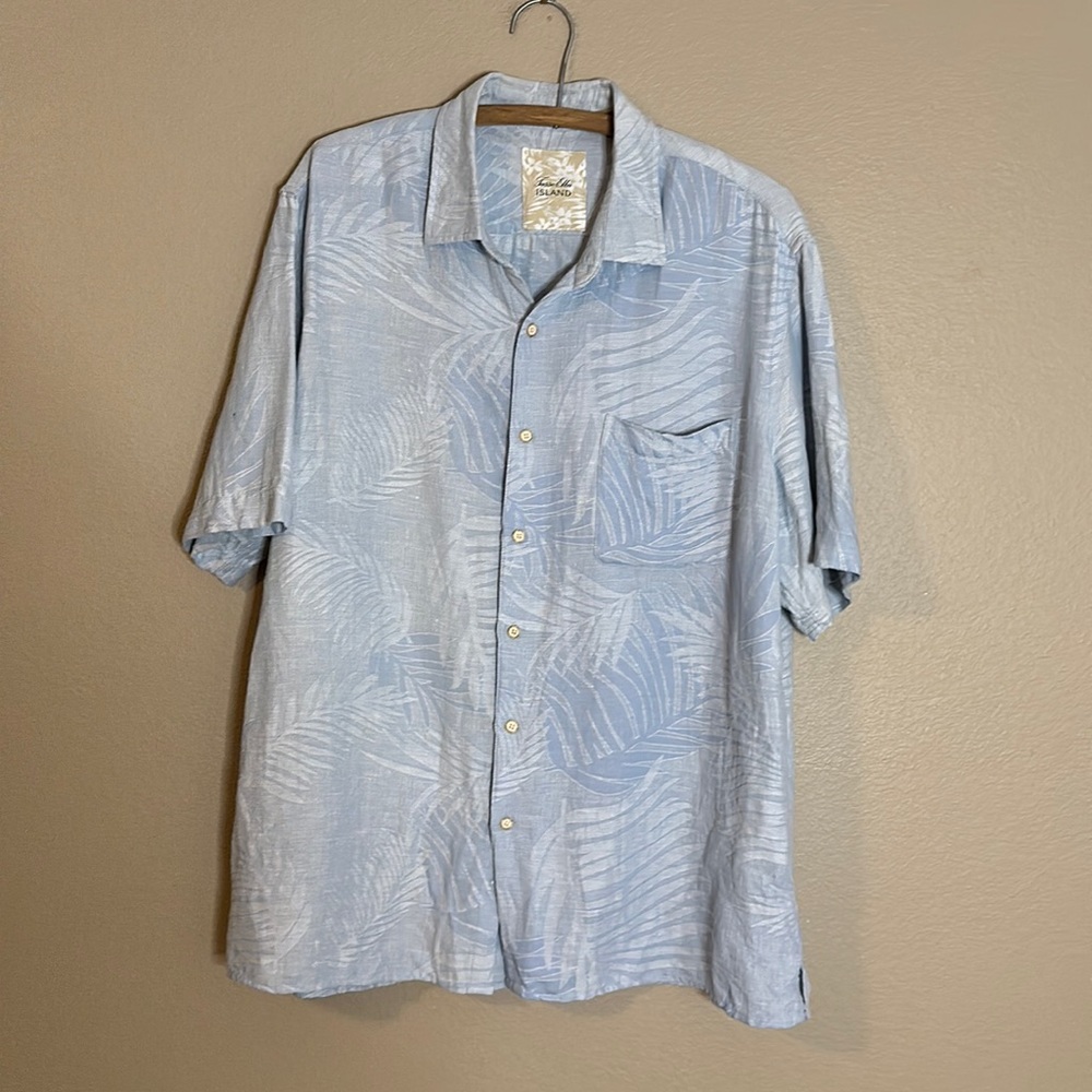 Tasso Elba Island Hawaiian Shirt Medium Light Blue Silk Linen Casual Mens